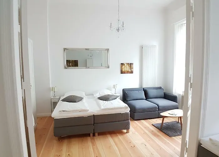 Lang Re By Rockchair Apartments L Superhost Status L 2 Bedrooms Boxspringbeds In City Center - Cozy Family & Business Flair Welcomes You!